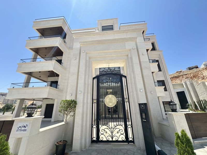 Luxury Ground Floor Smart Home Apartment in Abdoun – 4 Master Bedrooms | High Security | 400m² Private Terrace — photo 1