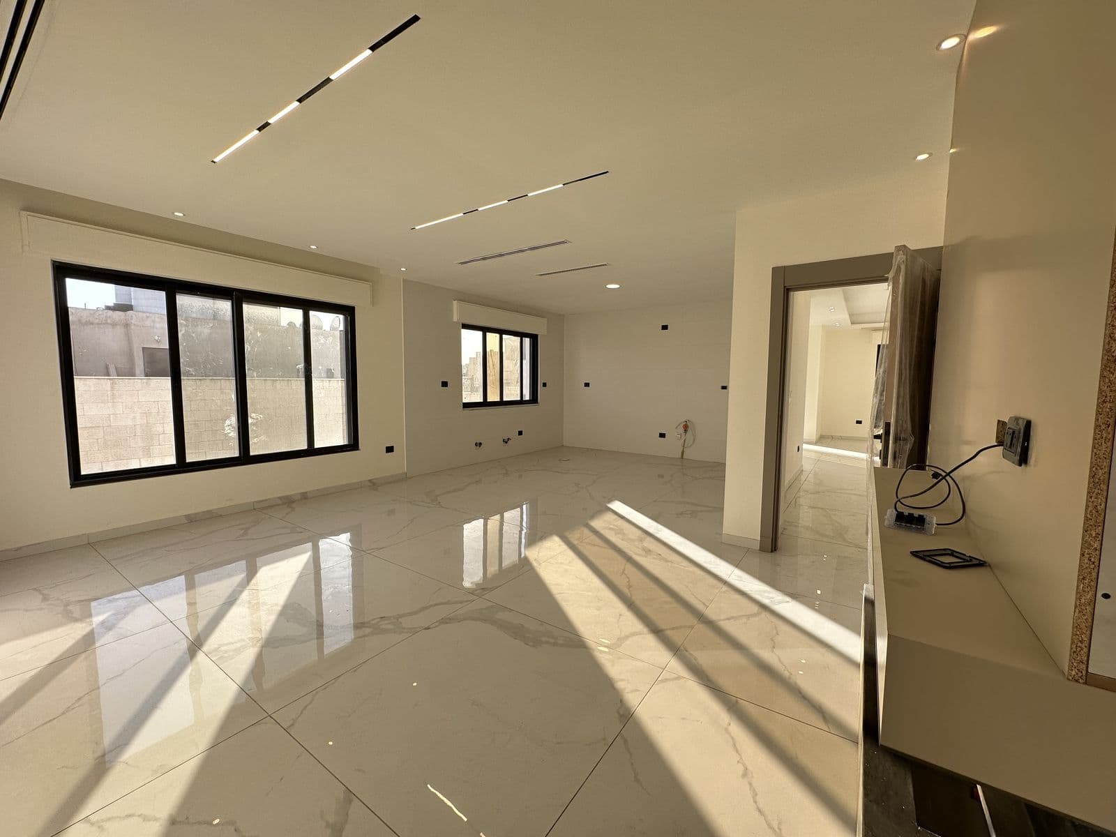 First Floor Apartment – 205 sqm – Spacious Family Layout & Full Amenities – Left Wing — photo 1